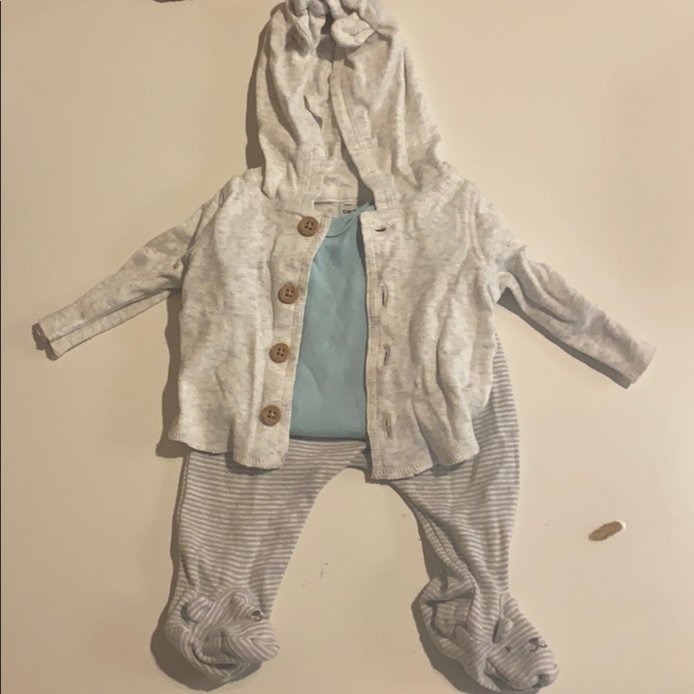 Carters NB baby outfit